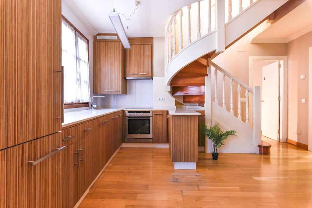 Apartamento Myhouseasturias - Moderno Duplex Con Parking Gijón